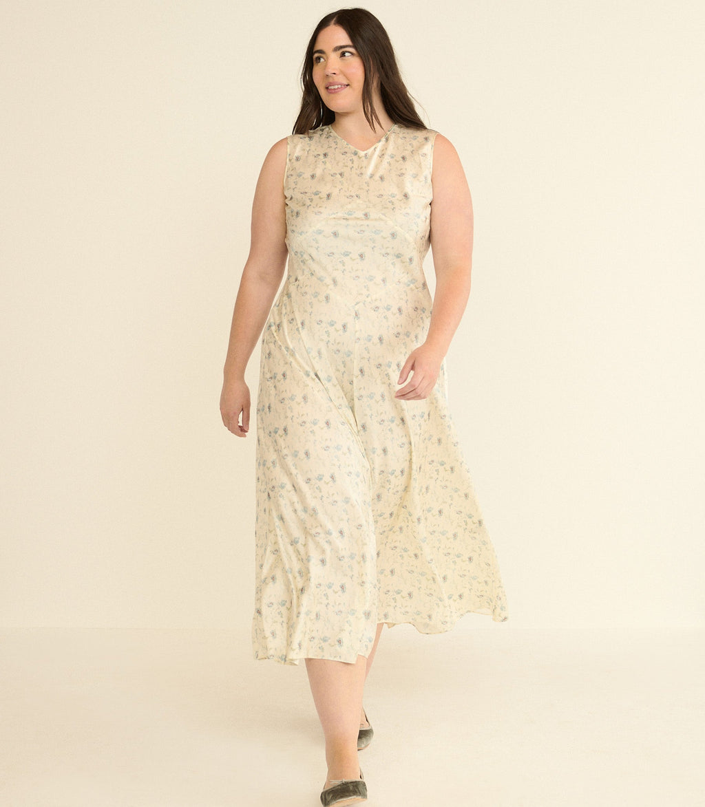 Adelana Dress in Camellia Bloom - view 8