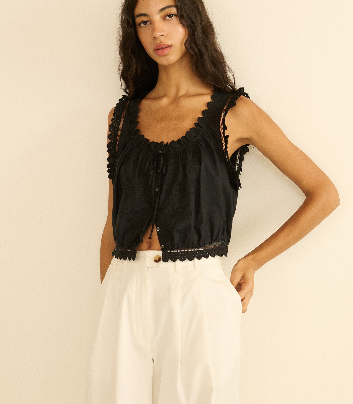 Traveler Top in Black - view 4